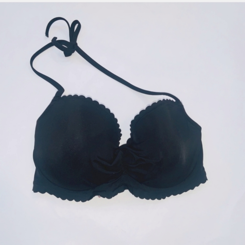 32DDD Victoria’s Secret Black swimtop